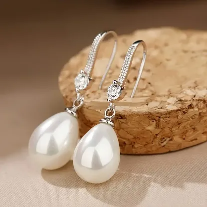 Picture of Exquisite Waterdrop Dangle Earrings