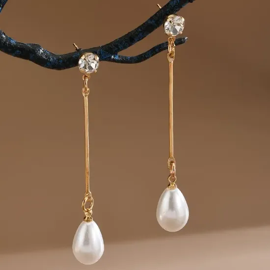 Picture of Luxurious Faux Pearl Long Dangle Earrings